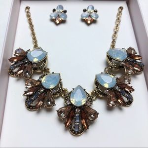 New vintage style necklace earrings jewelry set